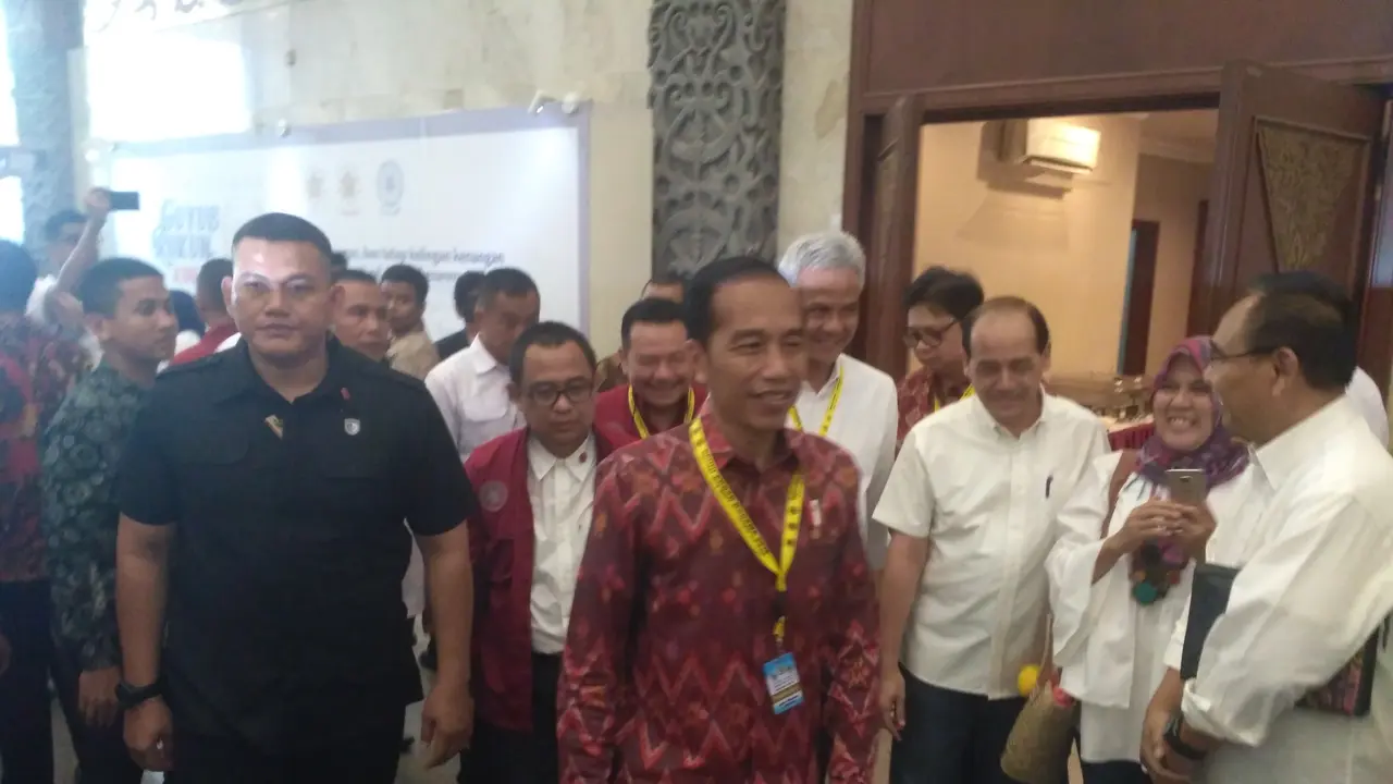 Jokowi Hadiri Acara Reuni Keluarga Alumni Universitas Gadjah Mada