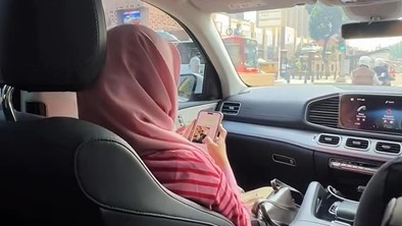 Potret Anak Chacha Frederica Nangis Diantar Sekolah Ayahnya yang Seorang Bupati, Wajah Tetap Disembunyikan