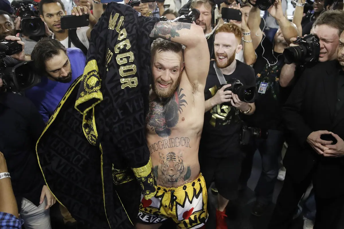 Conor McGregor, Floyd Mayweather