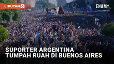 Argentina akhirnya memastikan juara Piala Dunia 2022 Qatar usai menaklukkan Prancis. Warga Argentina di Buenos Aires tumpah ruah ke pusat kota. Tangkapan video drone merekam selebrasi meriah mereka.