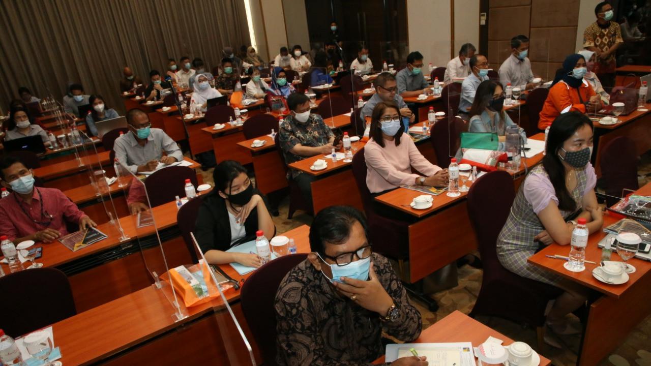 Sosialisasi Sistem Informasi Industri Nasional (SIINas)