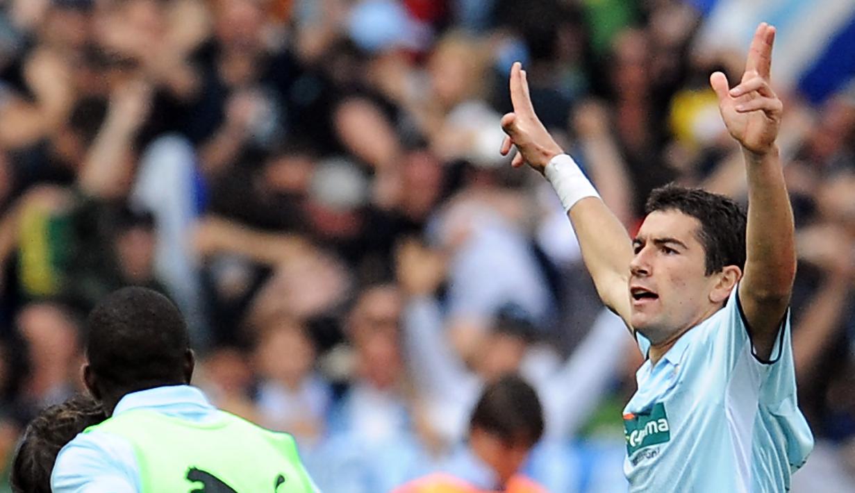 Aleksandar Kolarov. Didatangkan dari OFK Beograd pada awal musim 2007/2008 dan meninggalkan Lazio setelah musim 2009/2010. Selama total 3 musim telah bermain sebanyak 104 penampilan dan mencetak 11 gol. Saat ini bermain untuk Inter Milan. (AFP/Tiziana Fabi)