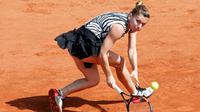 Petenis Rumania, Simona Halep, untuk kali kedua sepanjang kariernya berhasil lolos ke babak ketiga Prancis Terbuka 2016.