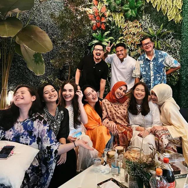 6 Momen Halal Bihalal Pemain Mermaid In Love saat Lebaran, Jadi Momen Reuni