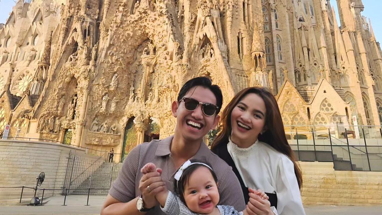 Potret Baby Launa di Barcelona, Spanyol