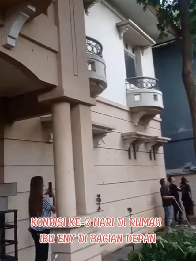 Rumah Mewah Ibu Eny