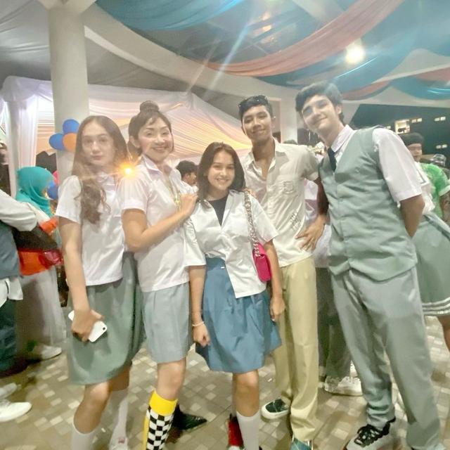 6 Momen Syukuran 500 Episode Dari Jendela SMP, Pemain Makin Kompak