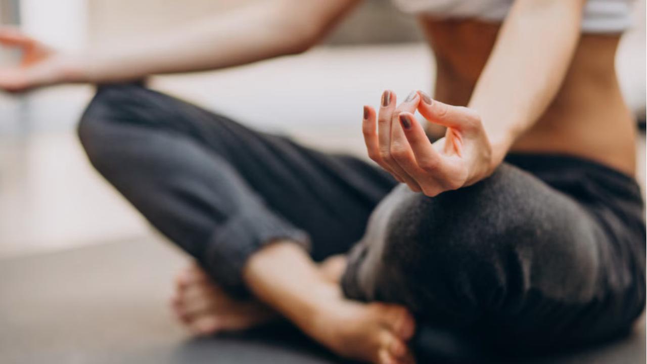 Yoga, Jembatan Menuju Kesehatan Mental dan Kebugaran Fisik yang Lebih Baik