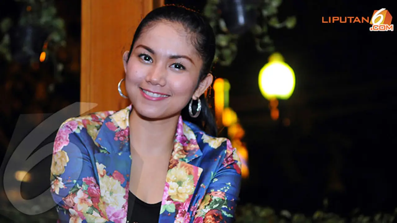 merry-amril-130925c.jpg