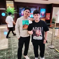 Menduda Selama 28 Tahun, Ini 6 Potret Tampan Ronny Sianturi. [Foto: Instagram/ronnie_sianturi]