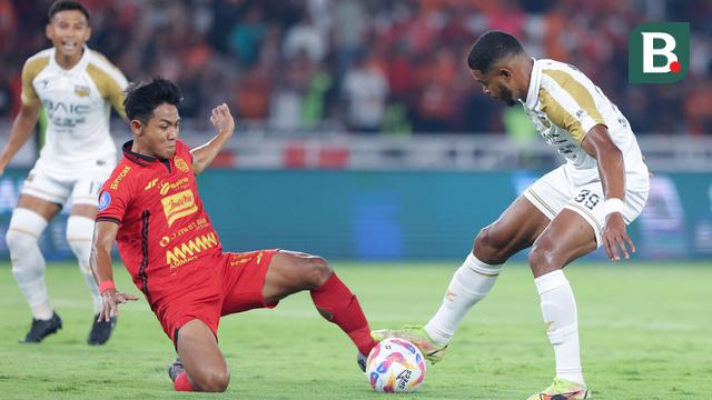 Foto: Kesulitan Menembus Pertahanan Dewa United, Persija Jakarta Hanya Mampu Imbang di SUGBK