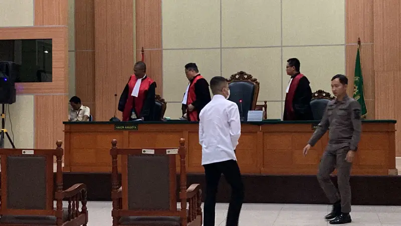 Yudha Arfandi di Pengadilan Negeri Jakarta Timur, Kamis (11/7/2024).