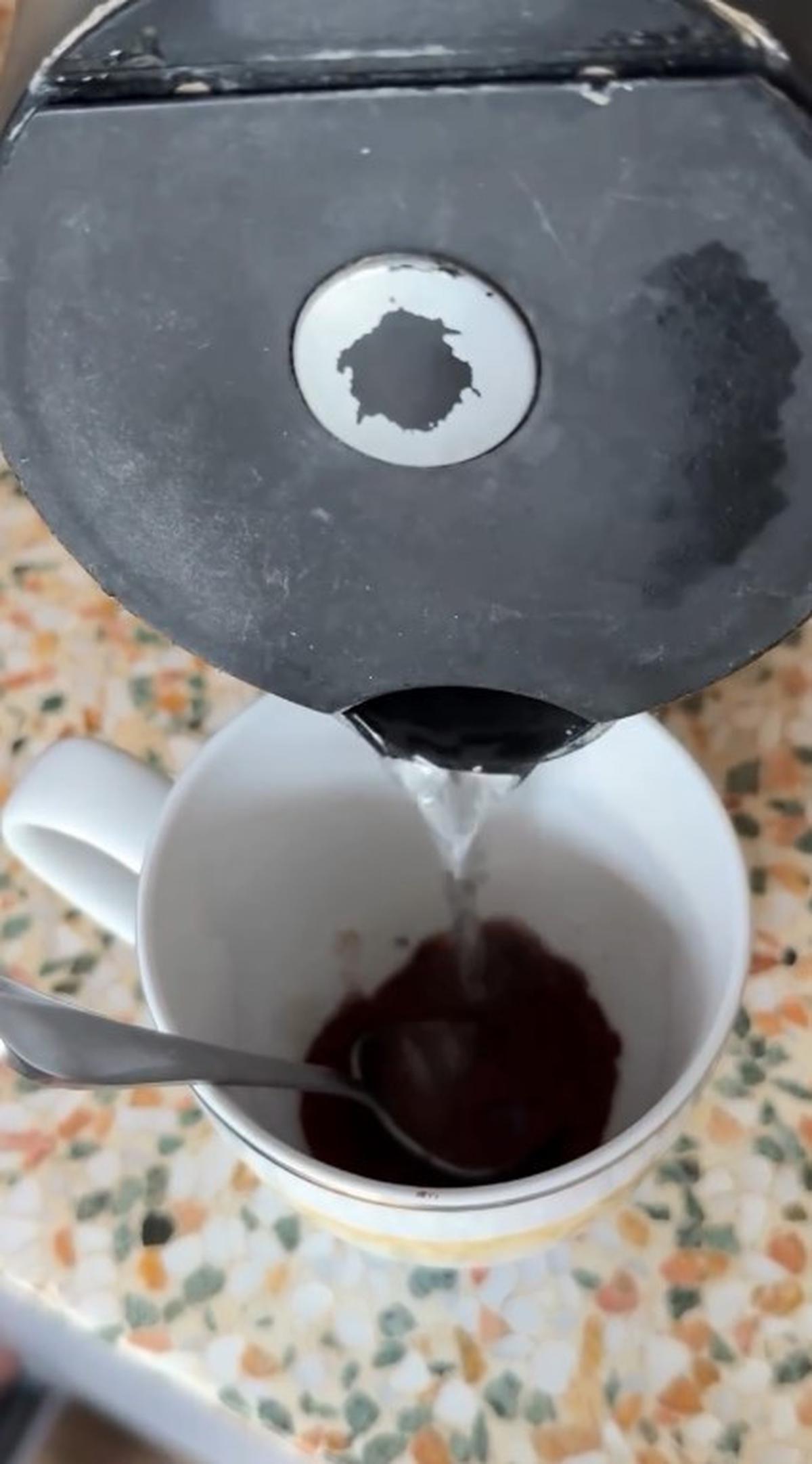 Penasaran Gara-Gara Nonton di Youtube, Tora Sudiro Bikin Kopi dari Biji Kurma - Sebut Dirinya Aki-Aki Iseng