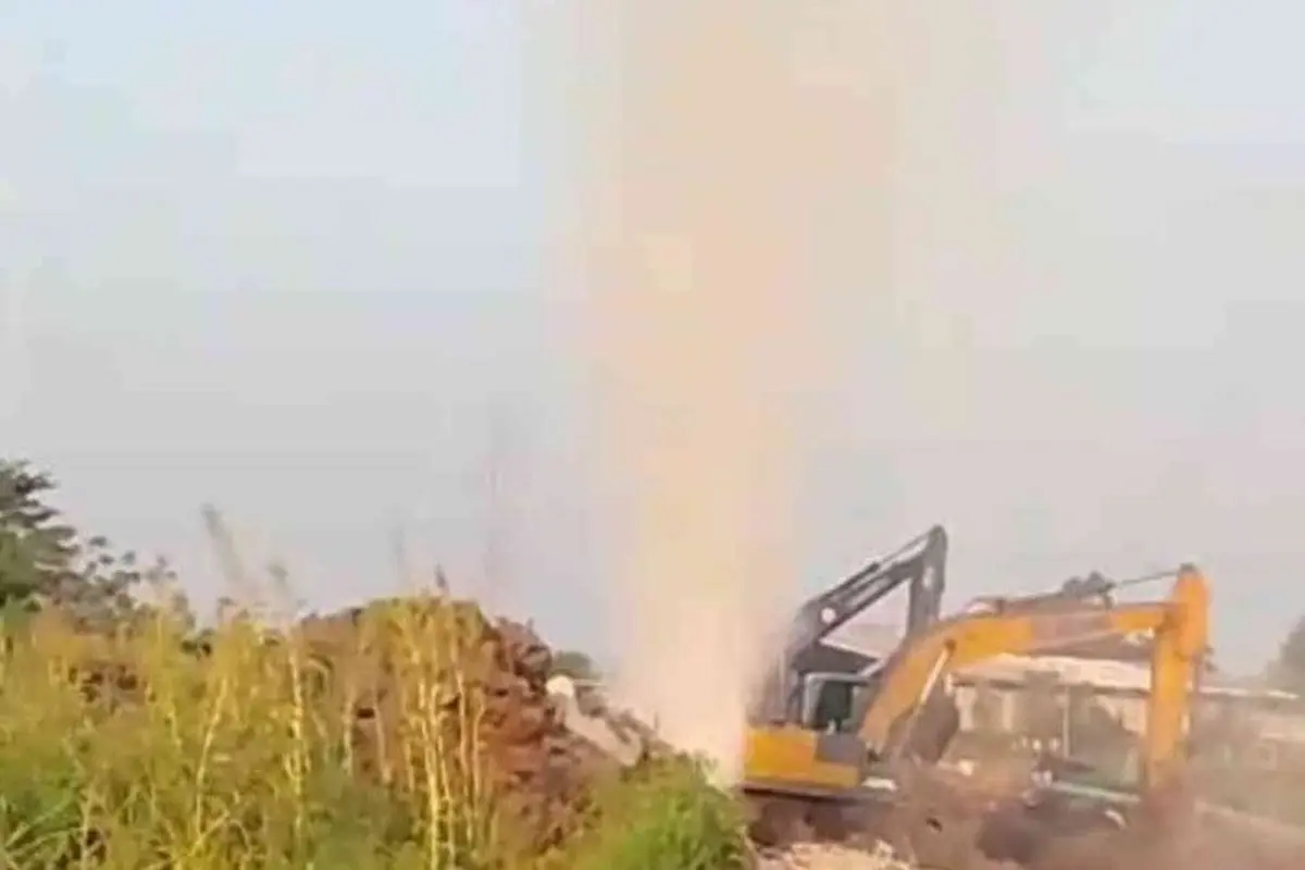 Pipa gas bocor di Babelan, Bekasi, Jawa Barat. (Dok. Antara)