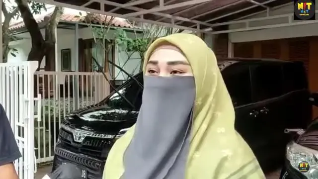 Selain Nadzira Shafa, Ini Potret 8 Seleb yang Tampil Memesona Pakai Cadar