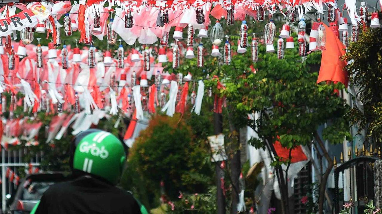 Kampung ini juga mendapat apresiasi dari kelurahan dan bahkan sampai tingkat Walikota untuk menjadi kampung juara setiap RT.