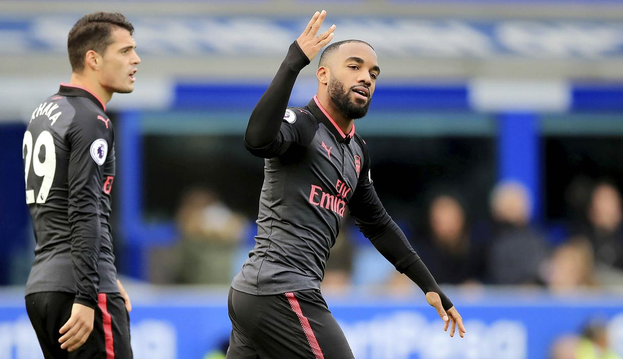 7. Alexandre Lacazette (Arsenal) - 5 Gol (1 Penalti). (AP/Peter Byrne)