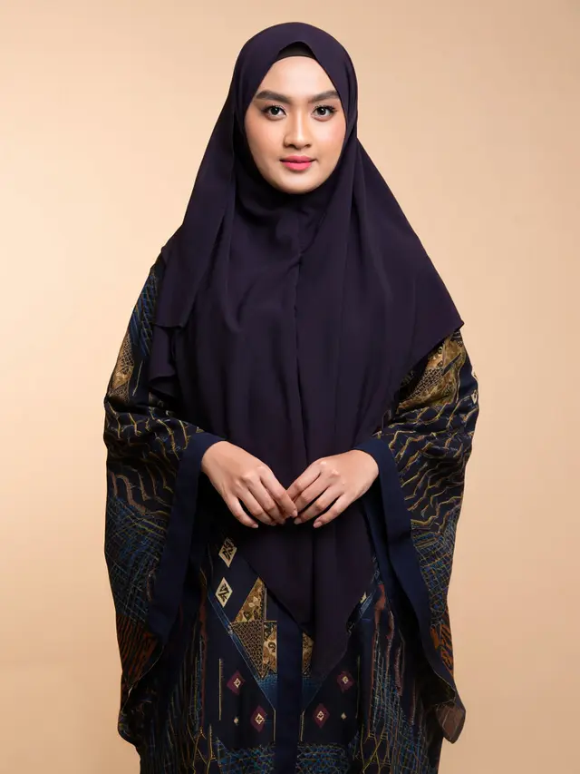 Model Gamis Batik Syar'i Slim Fit tapi Tetap Sopan