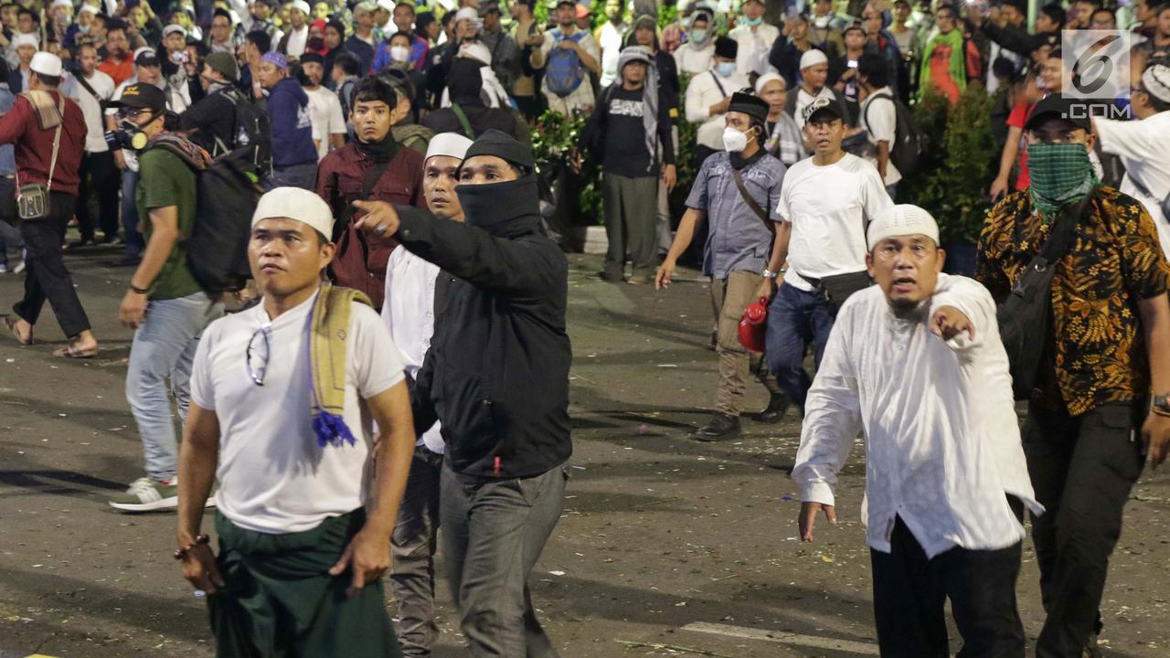 Nyaris Ricuh, Massa Aksi GNKR Membubarkan Diri