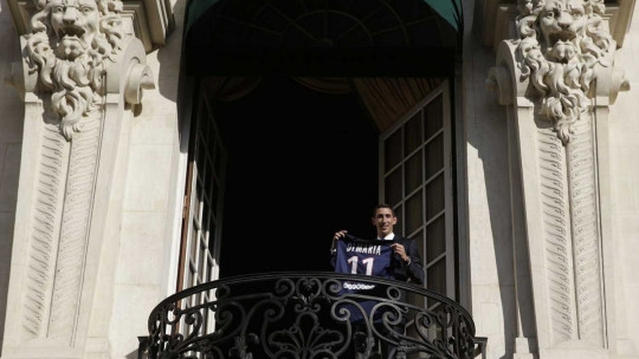 Resmi gabung PSG, Di Maria rayakan kegembiraan di atas balkon