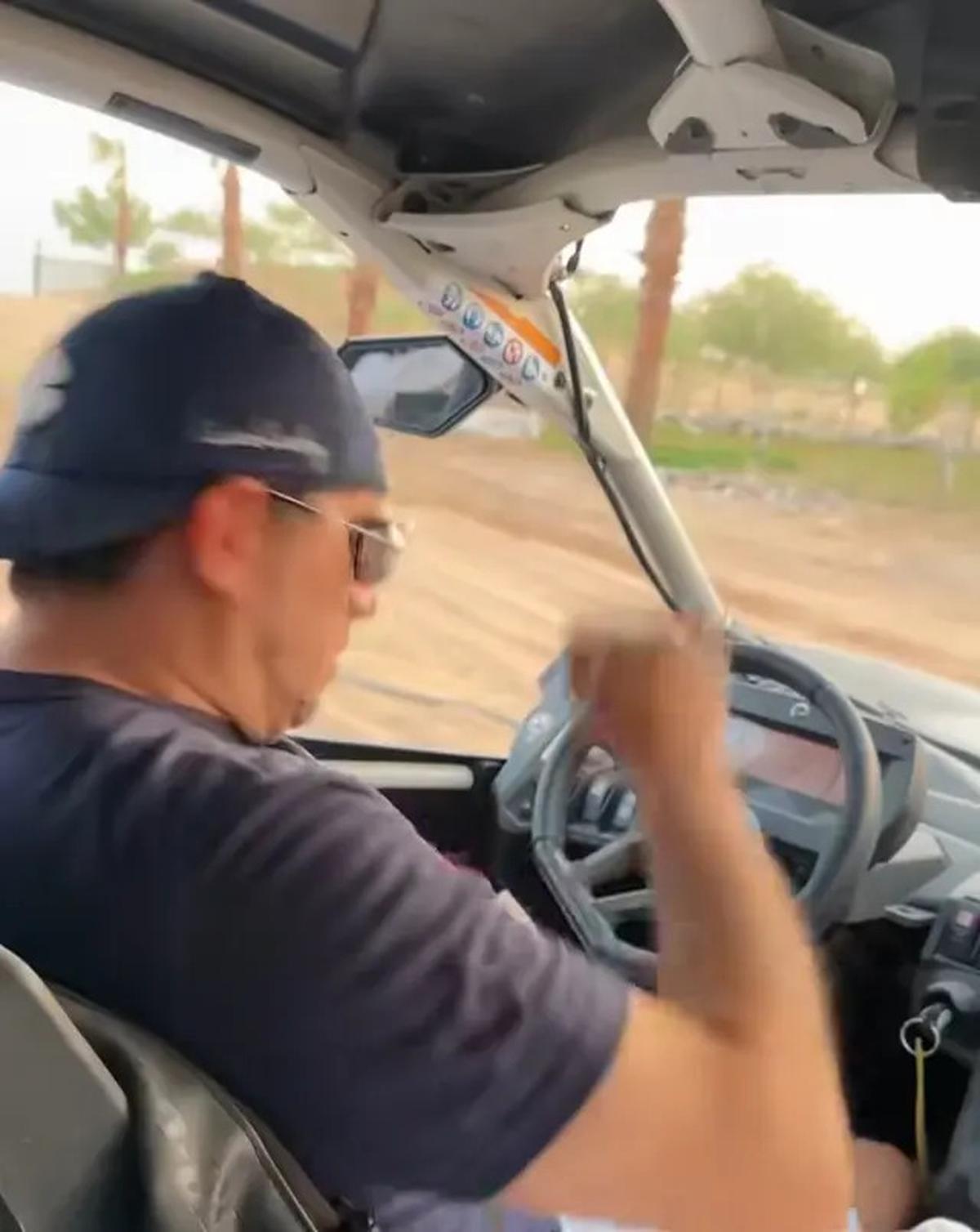 7 Poret Angel Karamoy Jajal Offroad di Padang Pasir Dubai, Dapat Saudara Baru