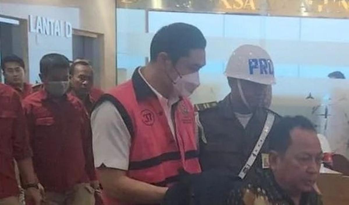 Penyidik Kejagung ingin memastikan apakah Robert memiliki keterkaitan dengan PT Reffined Bangka Tin (RBT).<br>