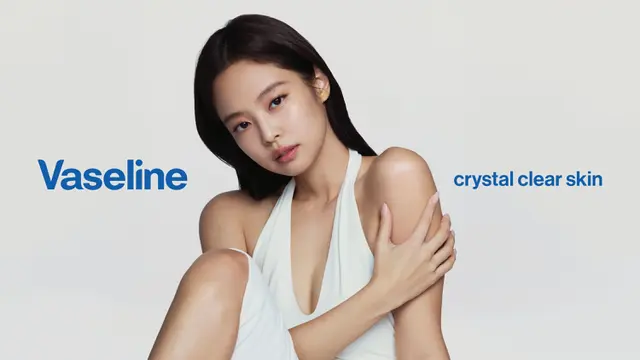 Bukan Sekadar Fokus pada Wajah, Ini Ritual Body Care Andalan Jennie BLACKPINK untuk Kulit Glowing