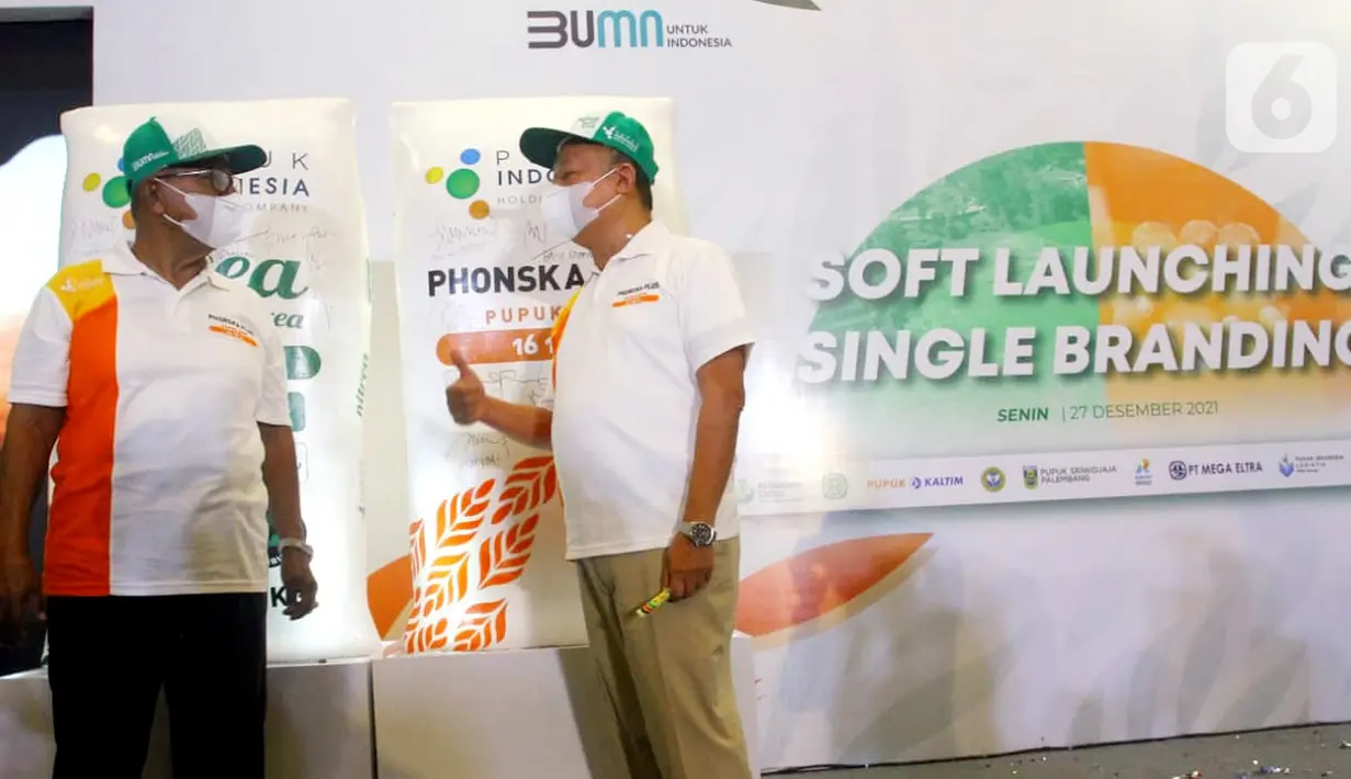Single branding Nitrea dan NPK Phonska Plus akan memudahkan konsumen untuk mengidentifikasi produk pupuk yang saat ini masih diproduksi oleh kelima produsen pupuk dengan brand-nya masing-masing. Single branding bagian dari program transformasi bisnis Pupuk Indonesia. (Liputan6.com/HO/Rizki)