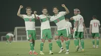 Egy Maulana Vikri, Evan Dimas, dan Kadek Agung ketika Timnas Indonesia melawan Oman di Dubai, Uni Emirat Arab (UEA). (PSSI)..