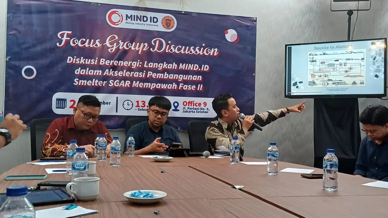 Rumah Aspirasi Falah (Ruas Falah) menggelar Focus Group Discussion (FGD) dengan bertajuk “Diskusi Energi: Langkah MIND ID dalam Akselerasi Pembangunan Semelter SGAR Mempawah Fase II” di Jakarta, Selasa (26/11/2024) (Istimewa)
