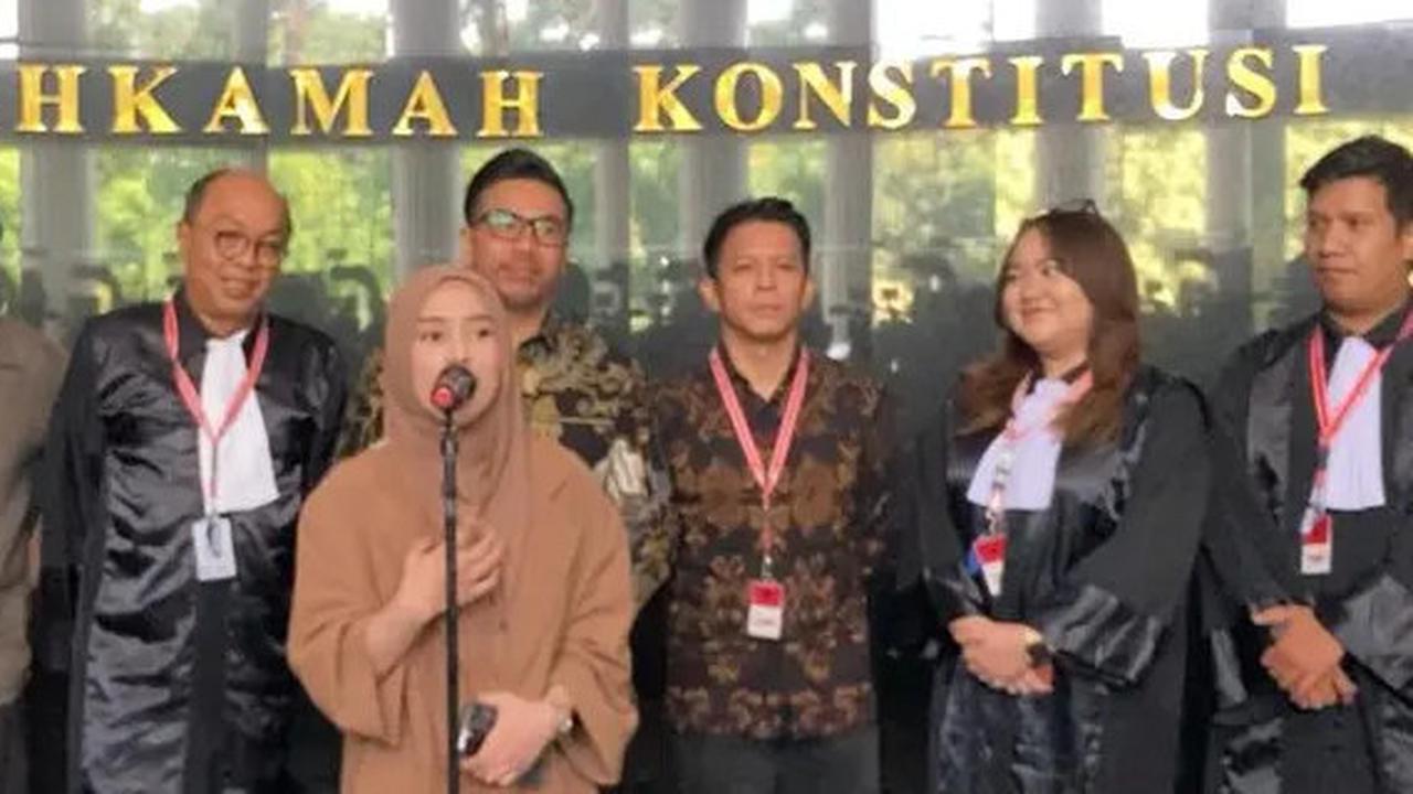 VIDEO: Lesti Nangis Kejutkan Sidang MK soal Hak Cipta "Yang Mulia, Saya Masih Digantung..."