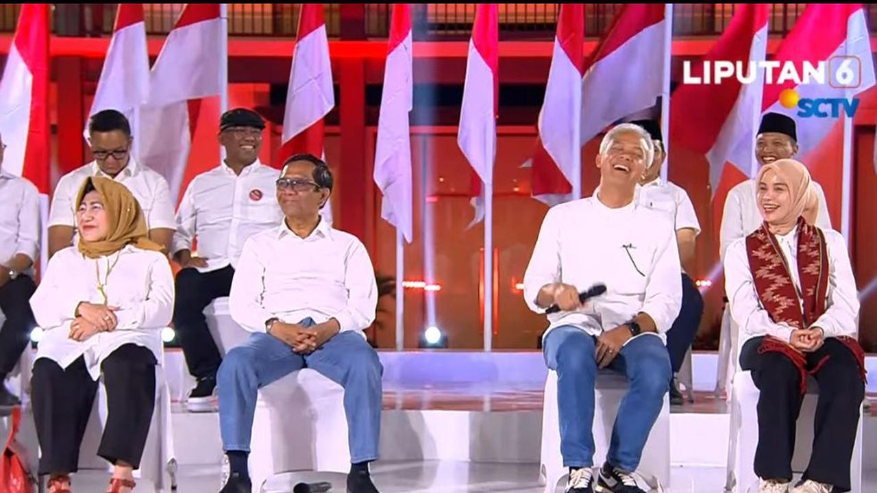 Tampilan Ganjar Pranowo dan Mahfud MD saat deklarasi Capres-Cawapres PDIP