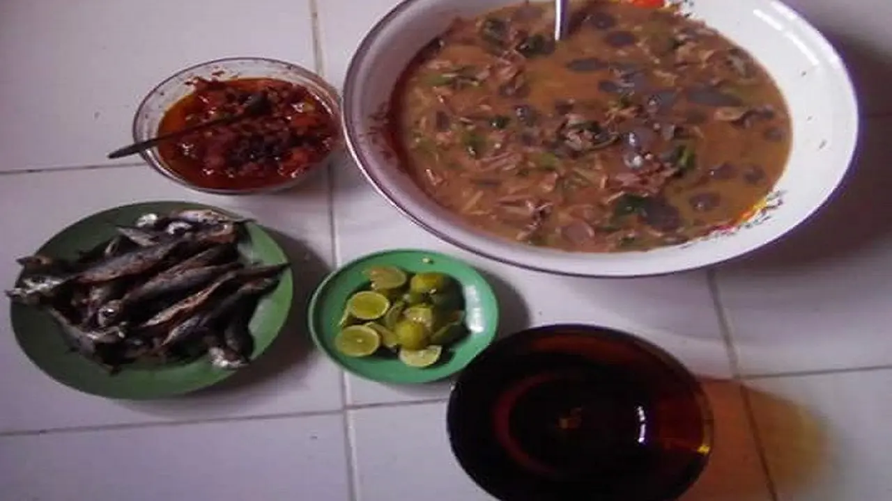 Pugalu kuliner legendaris pengusir kolesterol dan diabetes (Liputan6.com/ Eka Hakim)