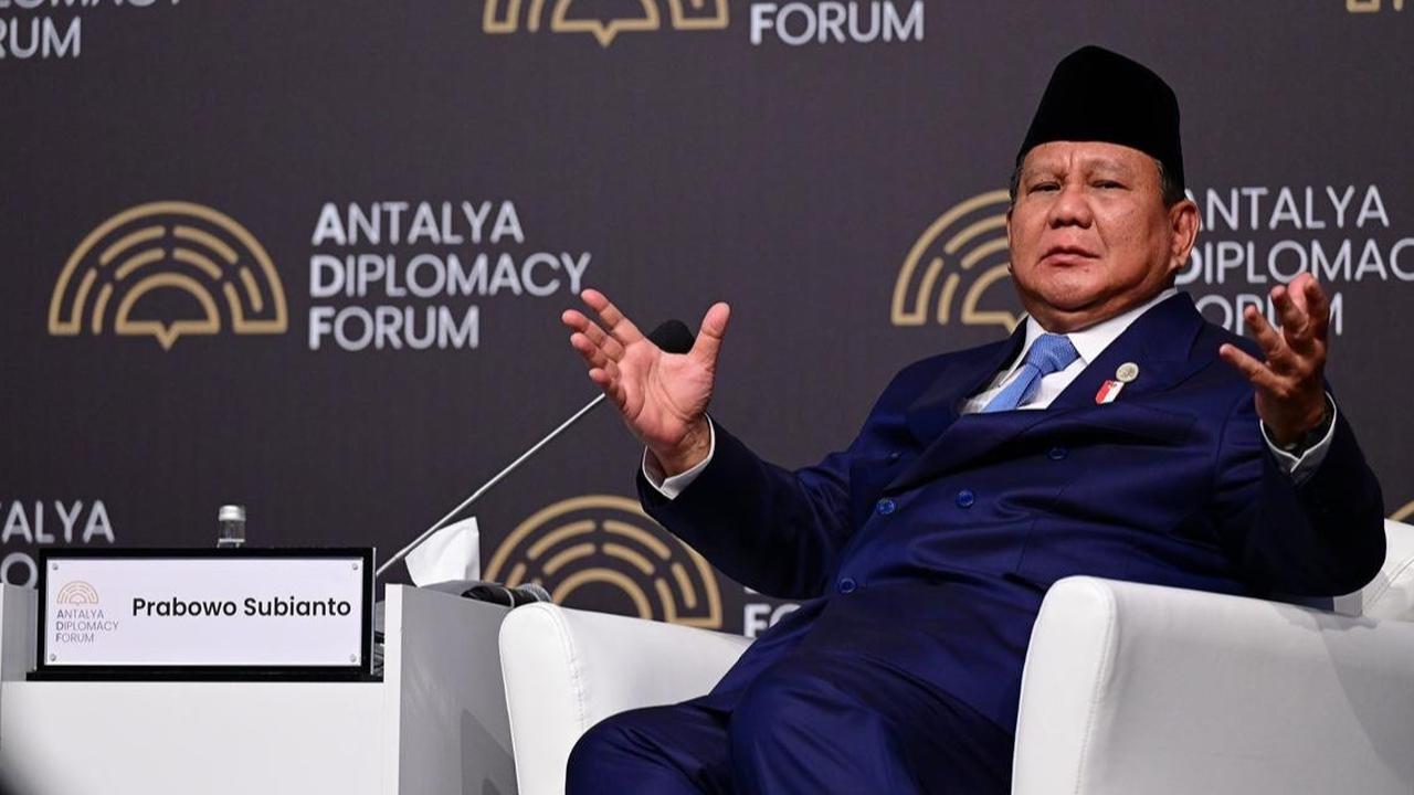 Prabowo Tegaskan Netralitas Indonesia: Seribu Teman Terlalu Sedikit, Satu Musuh Terlalu Banyak!