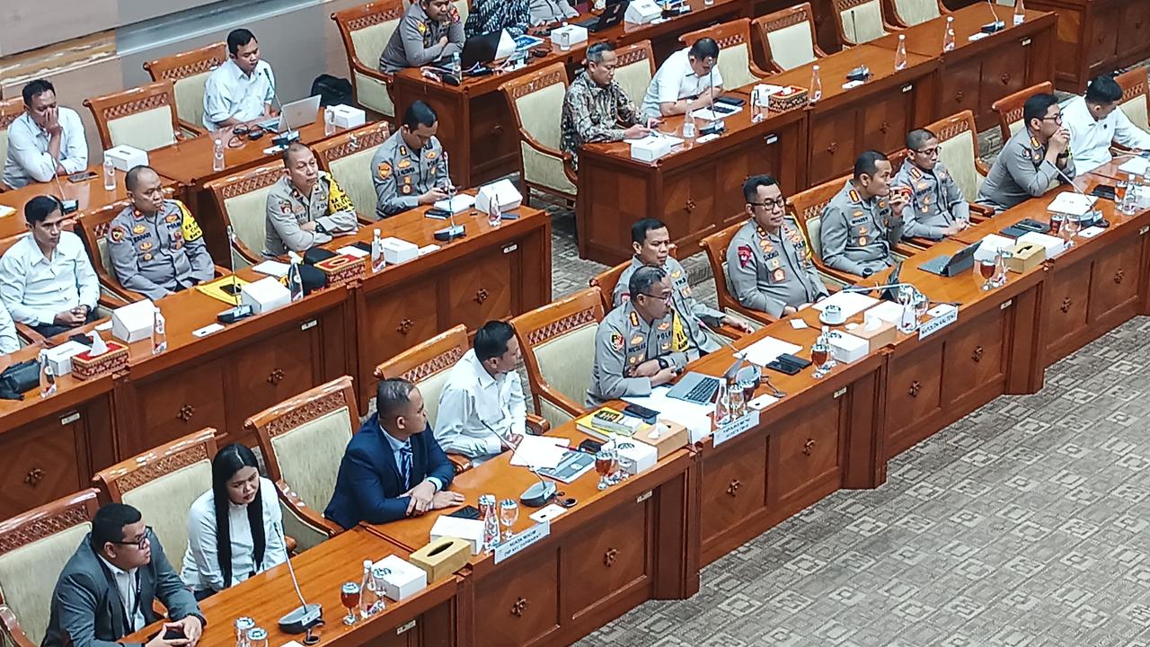 Blak-blakan Korban Penganiayaan George Curhat Depan Anggota DPR, Dihina Miskin & Dilempar Loyang