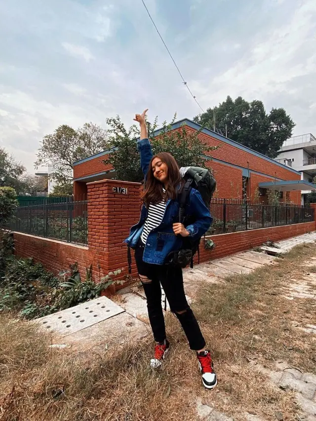 Potret Febby Rastanty Liburan ala Backpacker di India