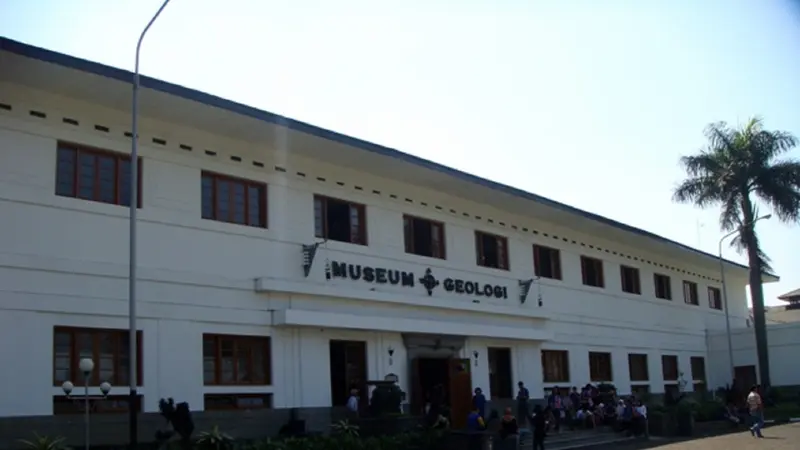 Museum Geologi Bandung