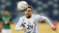 Terus menekan pertahanan Bolivia, Argentina akhirnya membuka keunggulan pada menit keenam lewat Alejandro "Papu" Gomez. (AP/Bruna Prado)