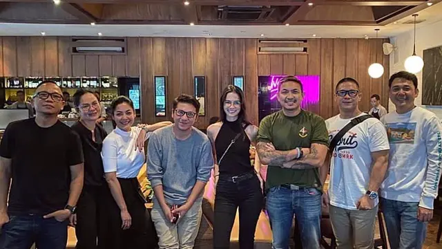 Dikabarkan Melamar Awal Maret, Ini 6 Momen Kebersamaan Gading Marten dan Juria Hartmans