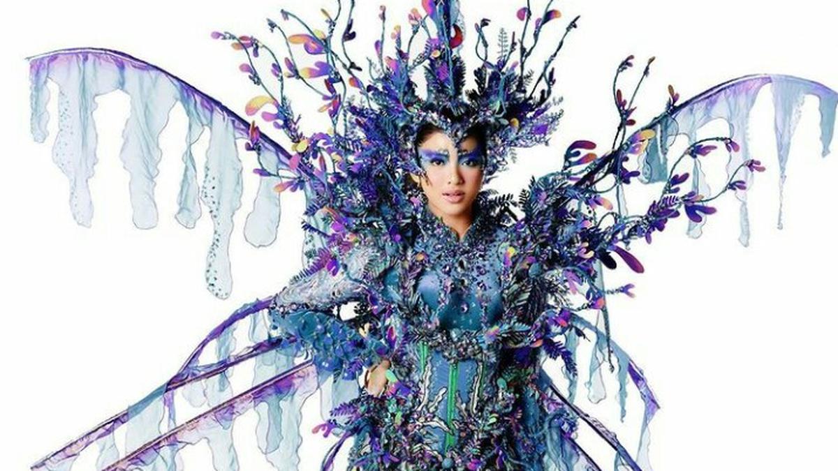 Pesona Cantik Tiara Andini dalam Balutan Kostum Sea Dragon untuk Jember
