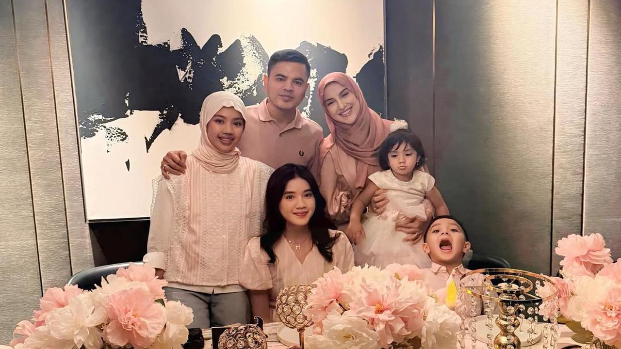 Potret Irish Bella dengan Dua Putri Sambungnya, Punya Panggilan Kesayangan hingga Jadi Teman Curhat