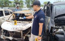 18 Mobil Lelang Hangus Terbakar di Parkiran