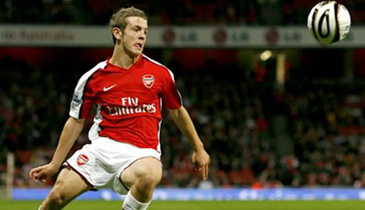 Arsenal&#039;s midfielder Jack Wilshere is pictured in action during the Carling Cup third round match against Sheffield United at Emirates, on September 23, 2008. AFP PHOTO/Glyn Kirk