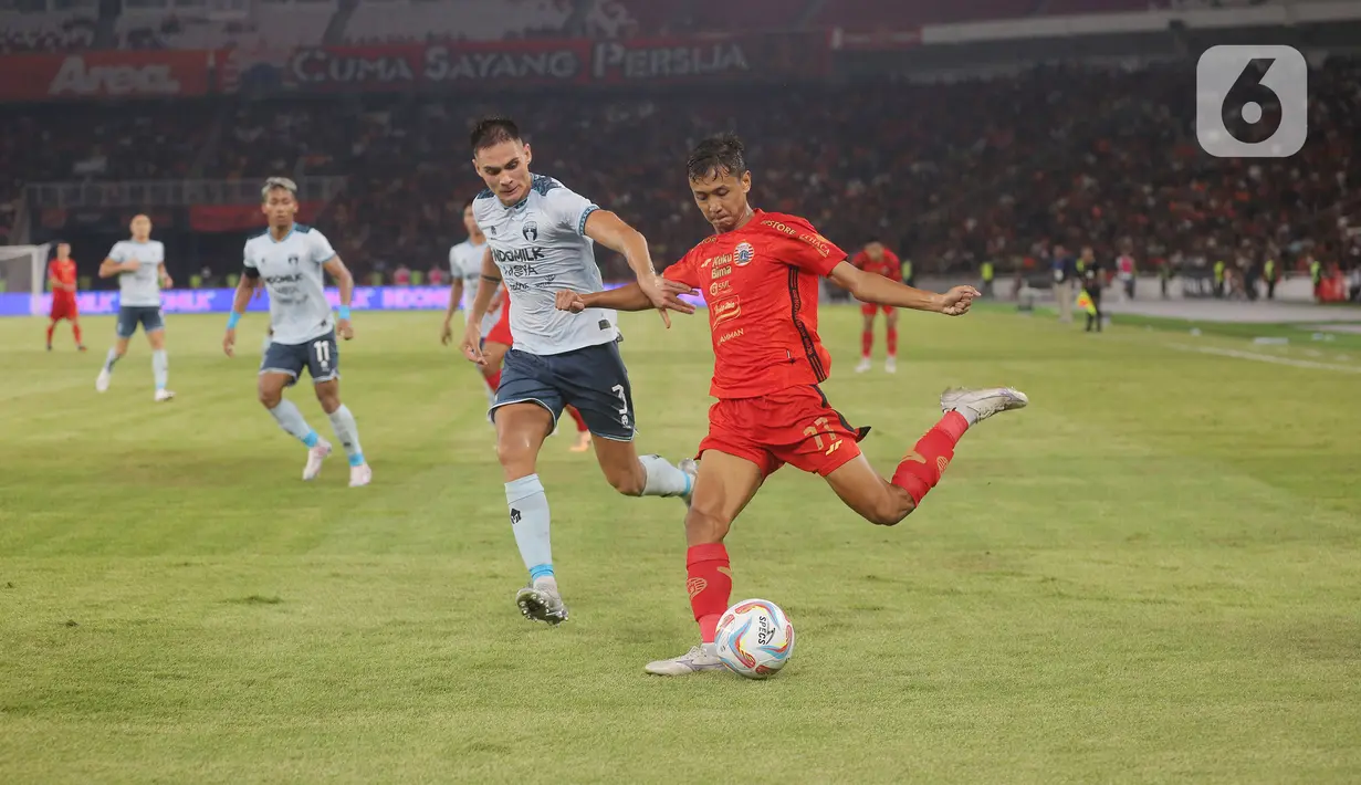 Persija Jakarta hanya bisa bermain imbang 1-1 melawan Persita. (Bola.com/M Iqbal Ichsan)