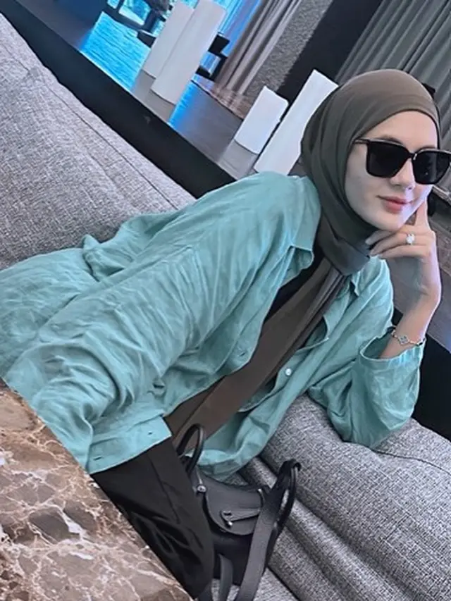 Paula Verhoeven kenakan hijab (Instagram/paula_verhoeven)