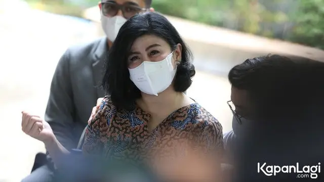Potret Rumah Hotma Sitompul Pasang Pagar Pembatas Dengan Rumah Mertua. (Sumber: kapanlagi.com)