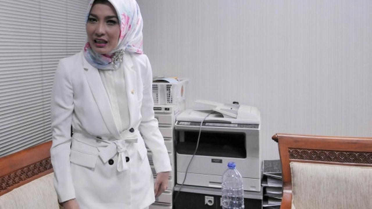 Gaya santai Arzetty jalani sidang etik MKD