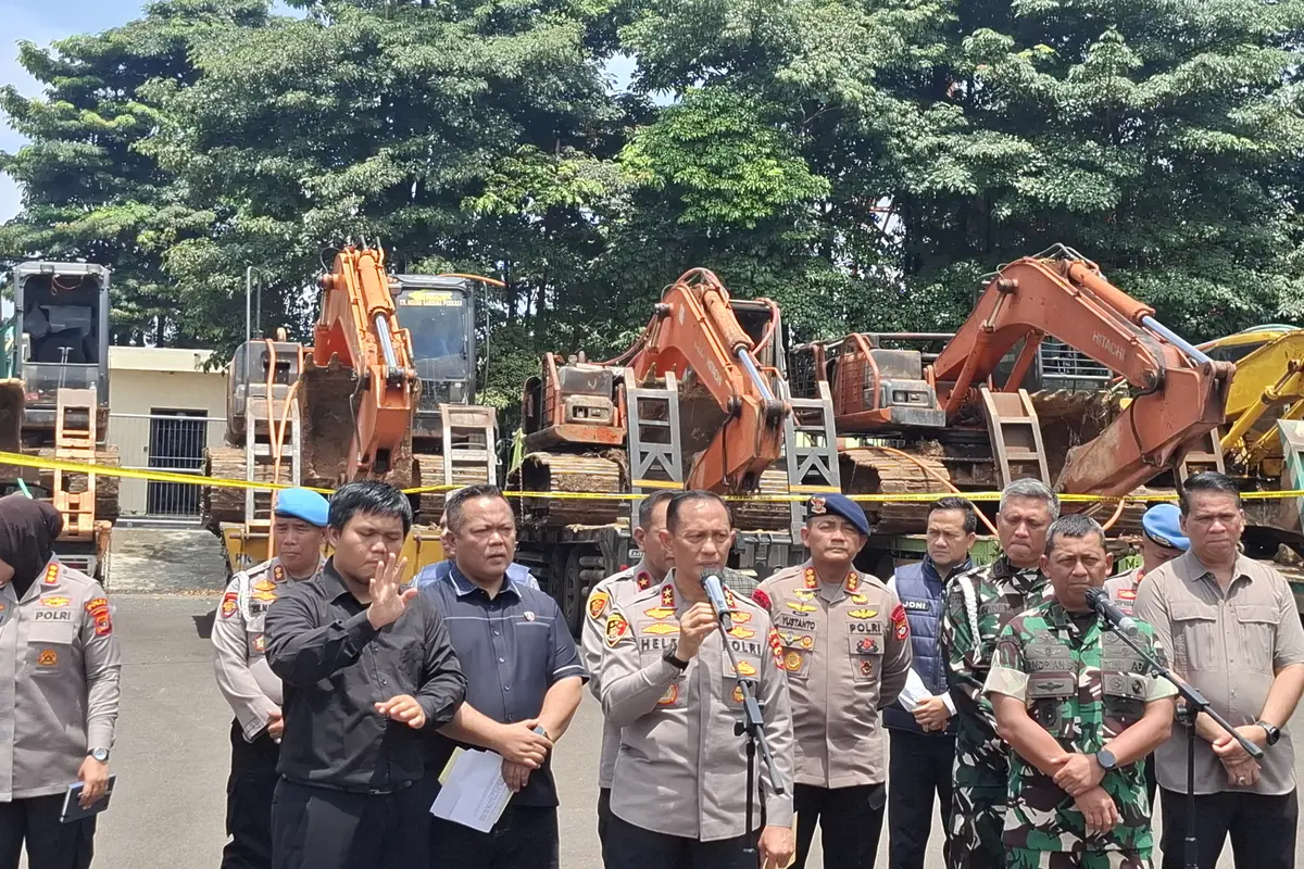 Jumpa pers pengungkapan kasus tembang emas ilegal di Lampung (Liputan6.com/Ardi Munthe)