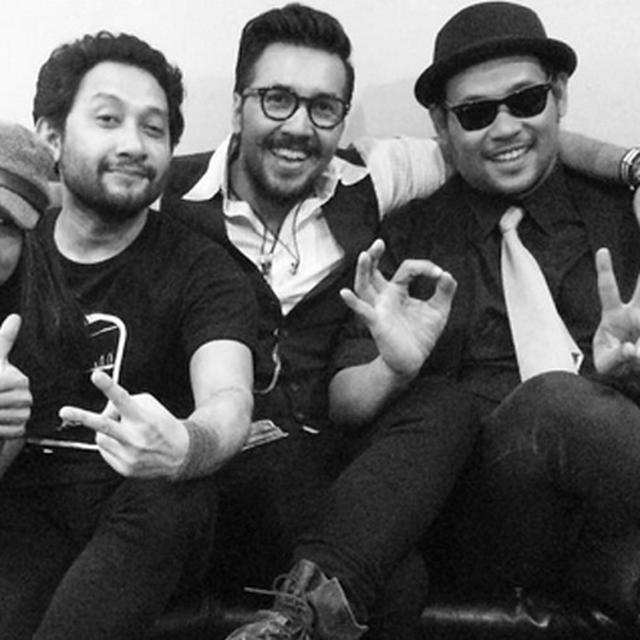 5 Judul Lagu Populer Indonesia Dengan Judul Anti Mainstream News Entertainment Fimela Com Baca alat musik sejuta umat dari si bil di line webtoon. 5 judul lagu populer indonesia dengan