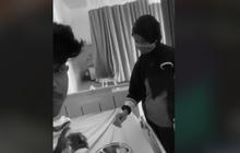 Cerita Pria Ini Disamperin Ibu-Ibu Tak Dikenal Saat Dirawat di Perantauan, Disuapi Penuh Kasih Sayang